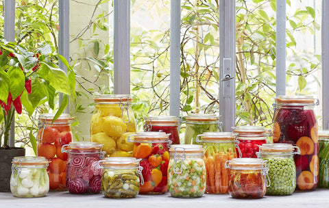 Le Parfait Super Jar 1L lid close-up showing secure seal
