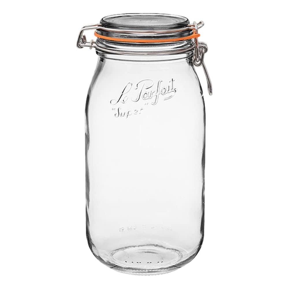 Le Parfait Super Jar round body offers durable, stackable pantry storage.