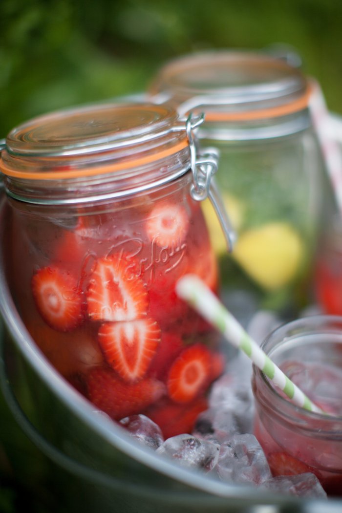 Le Parfait Super Jar durable glass construction for everyday reliability.