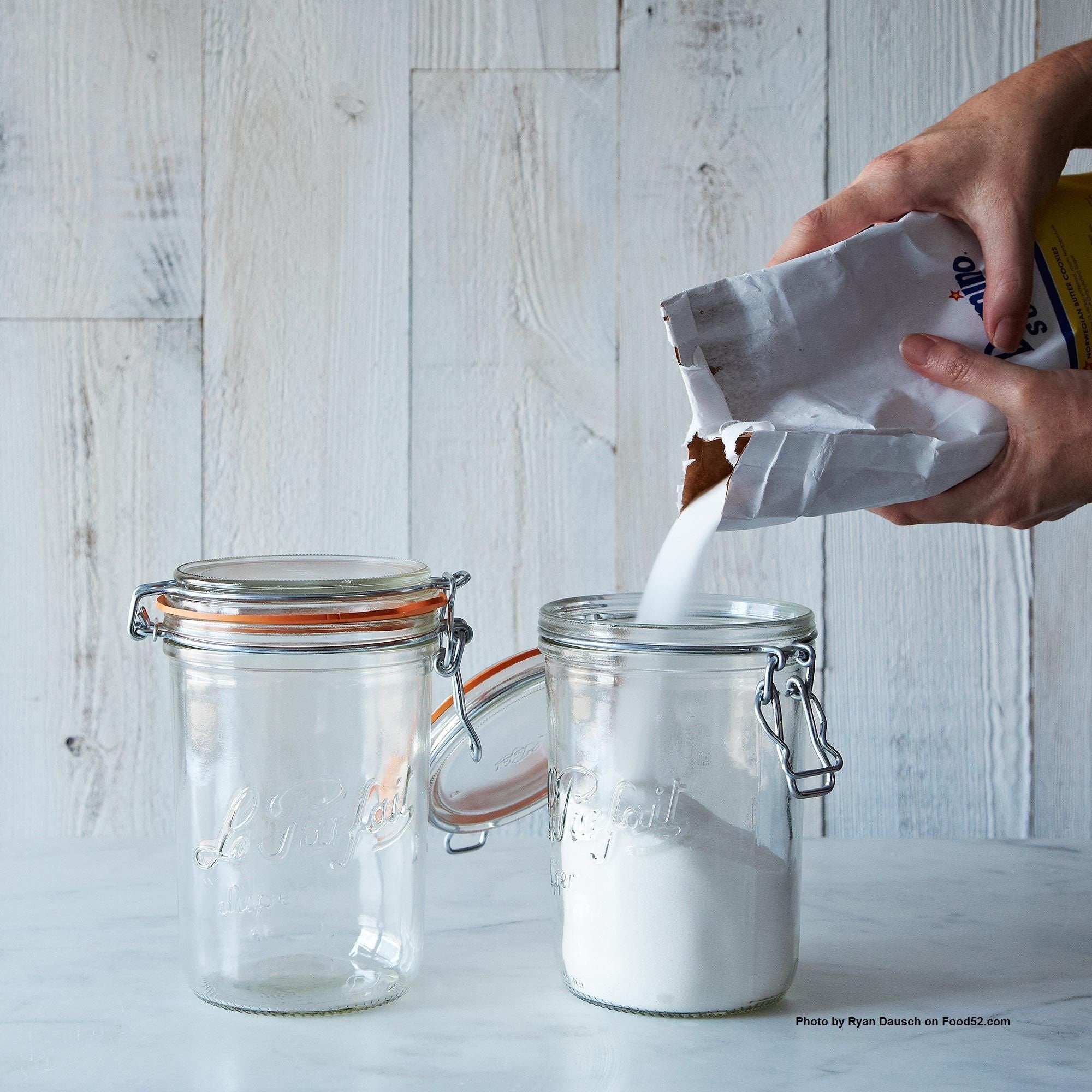 Le Parfait wash-and-clean demo explains simple cleaning for repeated use.