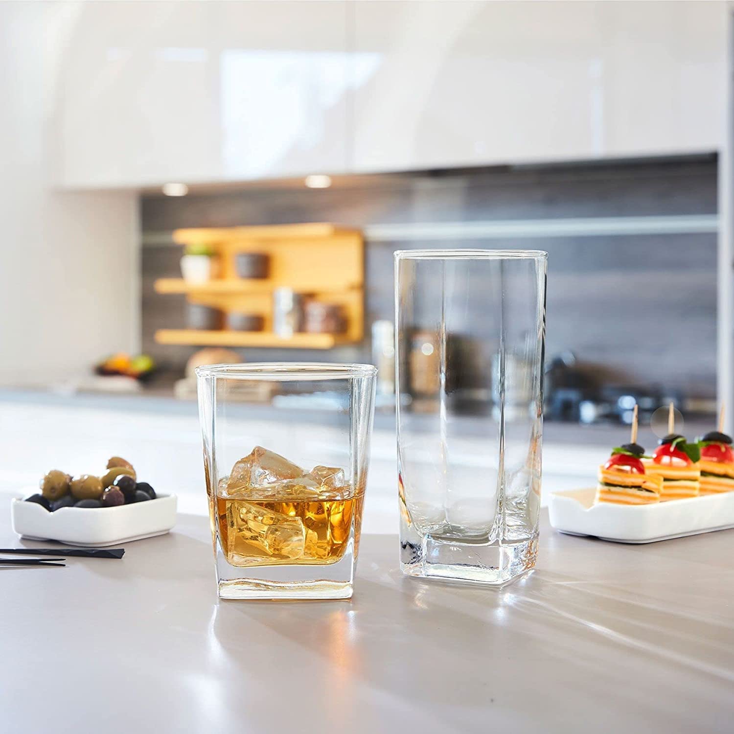 Le'raze Collins dishwasher-safe glassware for easy cleanup