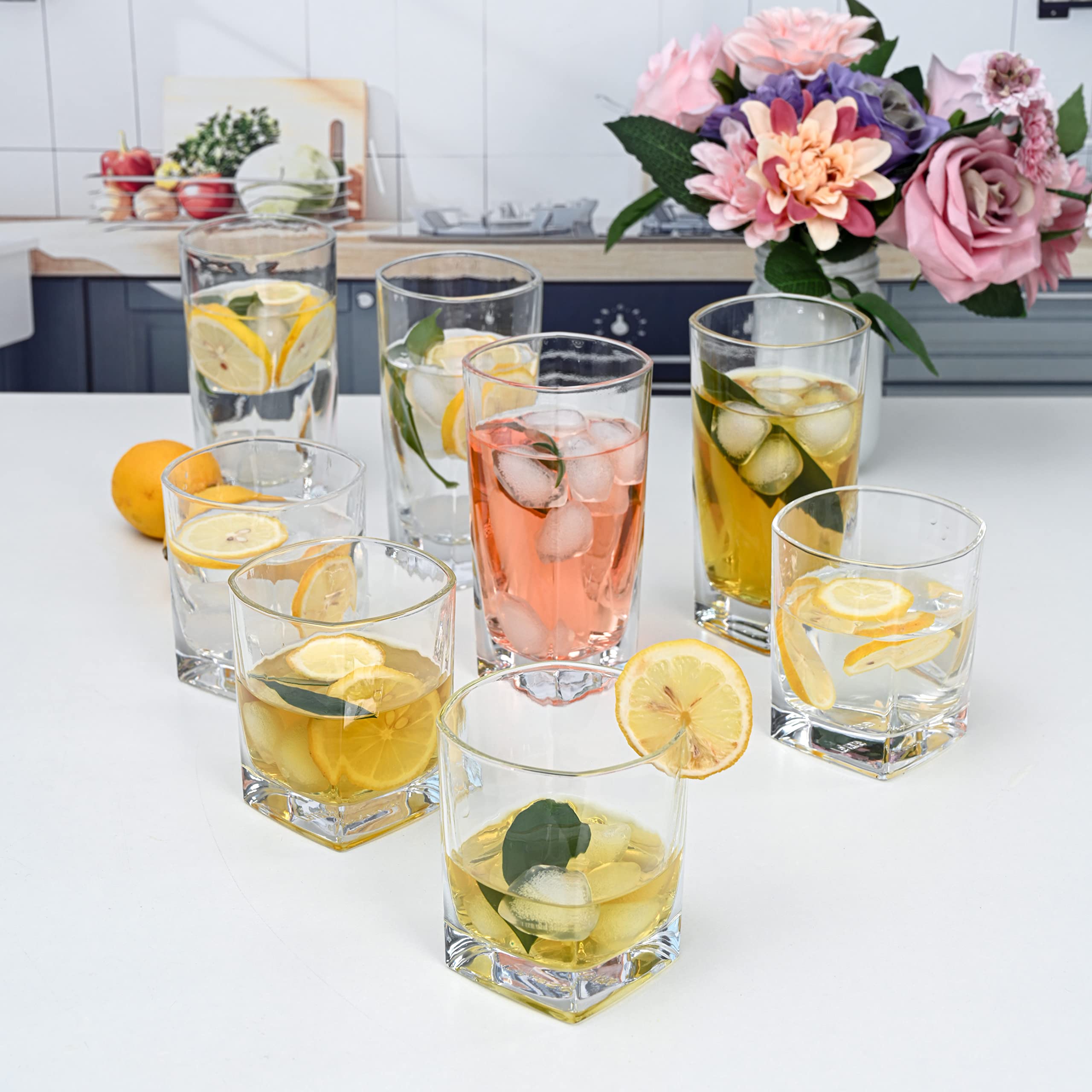 Le'raze Collins table setting featuring versatile glassware