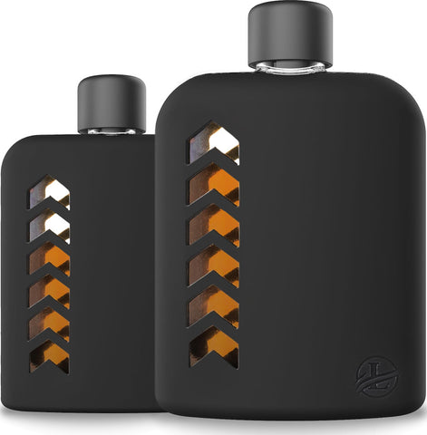 Le’raze glass flask set with full kit and sleeve for secure on-the-go grip.