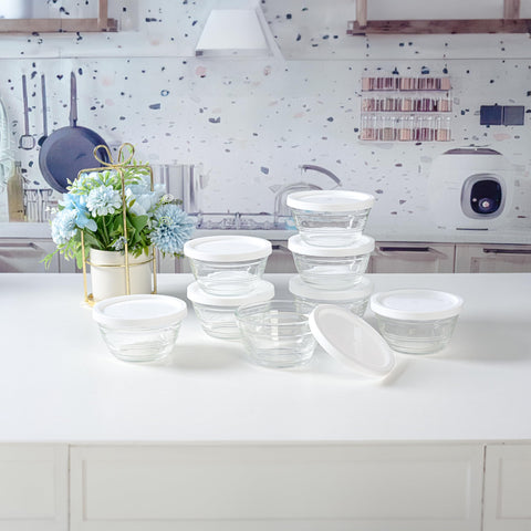 Le'raze portable glass bowls ideal for meal prep on the go.