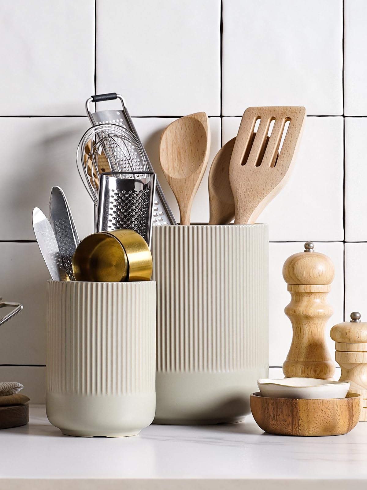 LE TAUCI ceramic kitchen organizer on countertop enhances storage and style