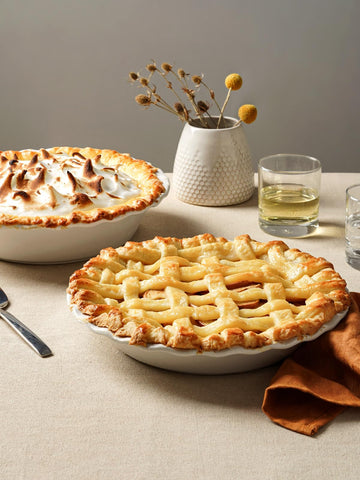 LE TAUCI ceramic pie dish oven-safe use demonstrates versatile baking from quiche to fruit pies