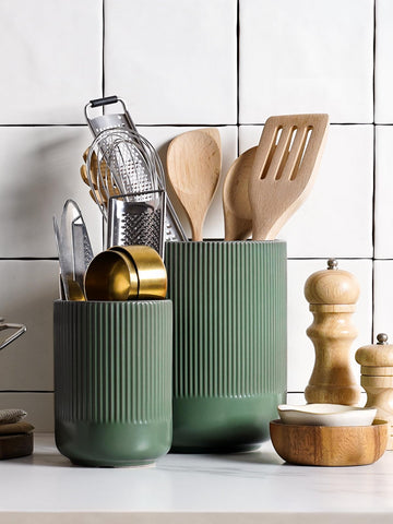 LE TAUCI ceramic countertop utensil holder adds clean, modern storage with simple cleaning