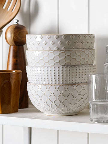 LE TAUCI bowl is oven safe for versatile serving options.