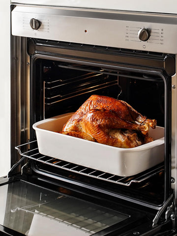 LE TAUCI ceramic safe, lead-free bakeware with easy cleaning.