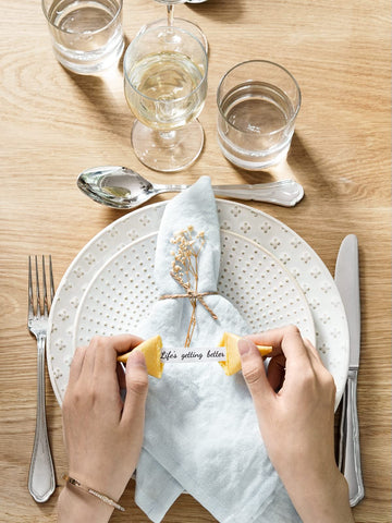 LE TAUCI for-housewarming plate makes a thoughtful gift.