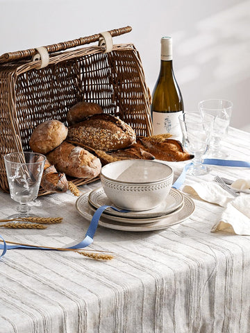 LE TAUCI oven-safe dinnerware for warm, oven-to-table serving