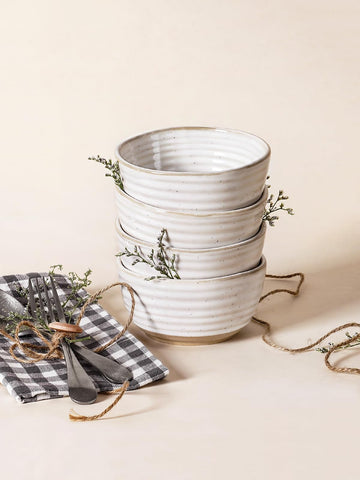 LE TAUCI dishware presentation with natural look