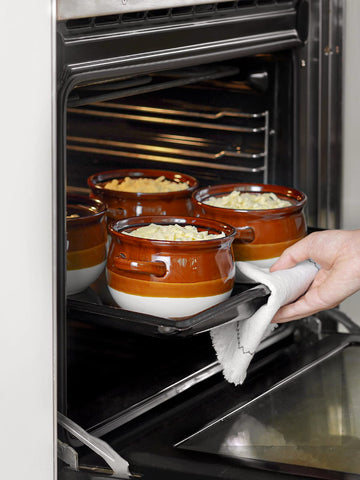 LE TAUCI glazed interior and exterior resists odors and cleans easily.