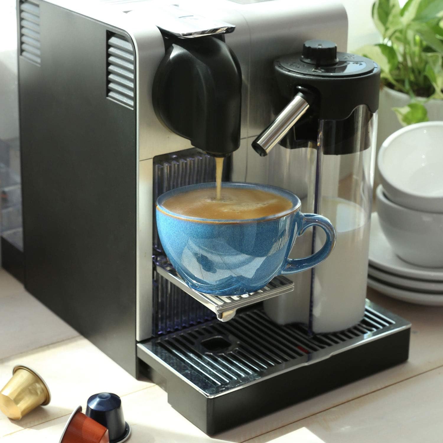 Le Tauci heat-safe ceramic glaze preserves warmth and flavor