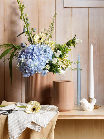 LE TAUCI modern ribbed and fluted finish complements any kitchen decor