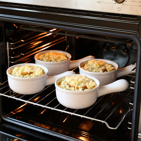 LE TAUCI oven safe soup crock withstands hot servings.