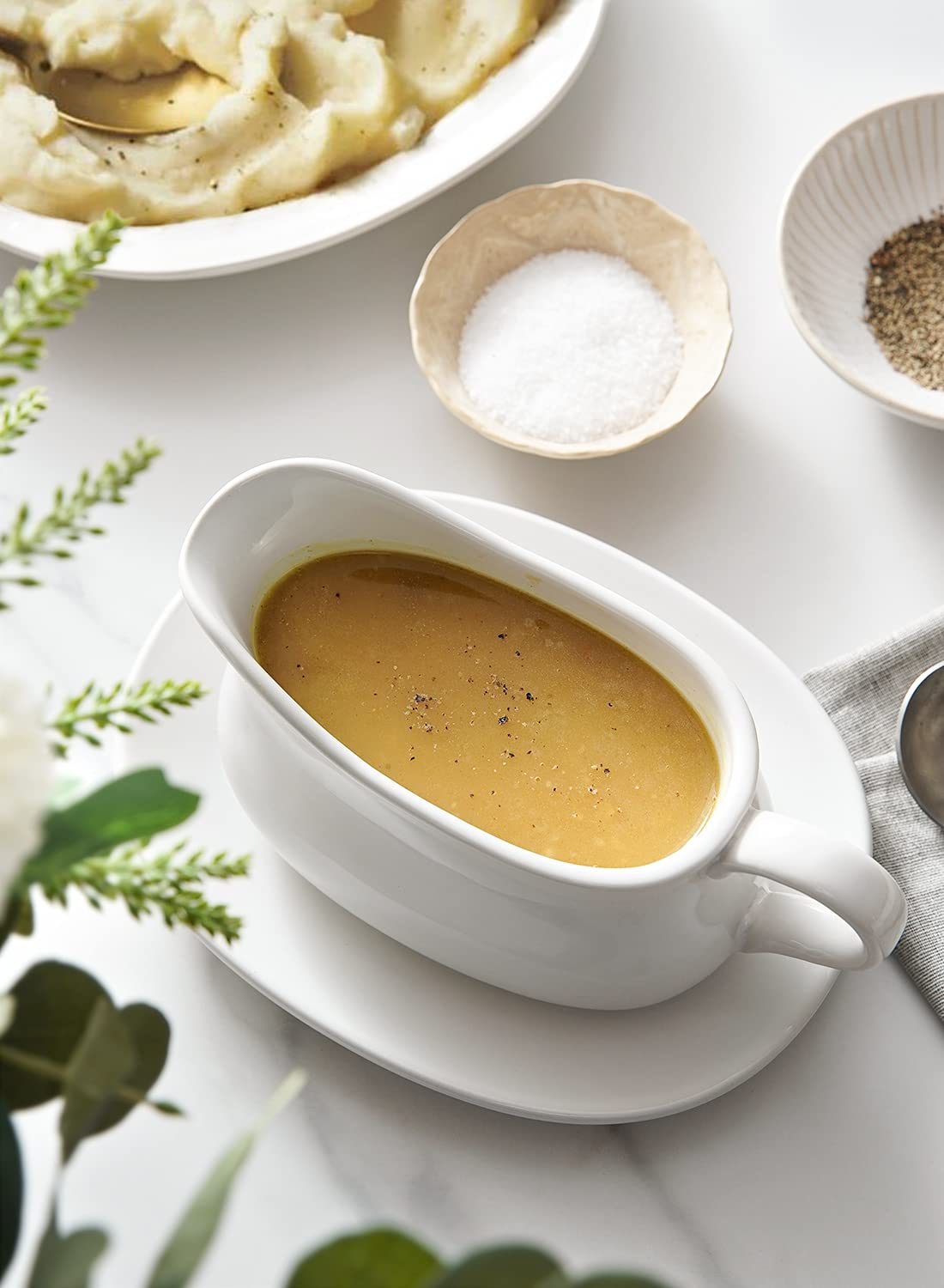 LE TAUCI saucer tray complete set keeps your table clean