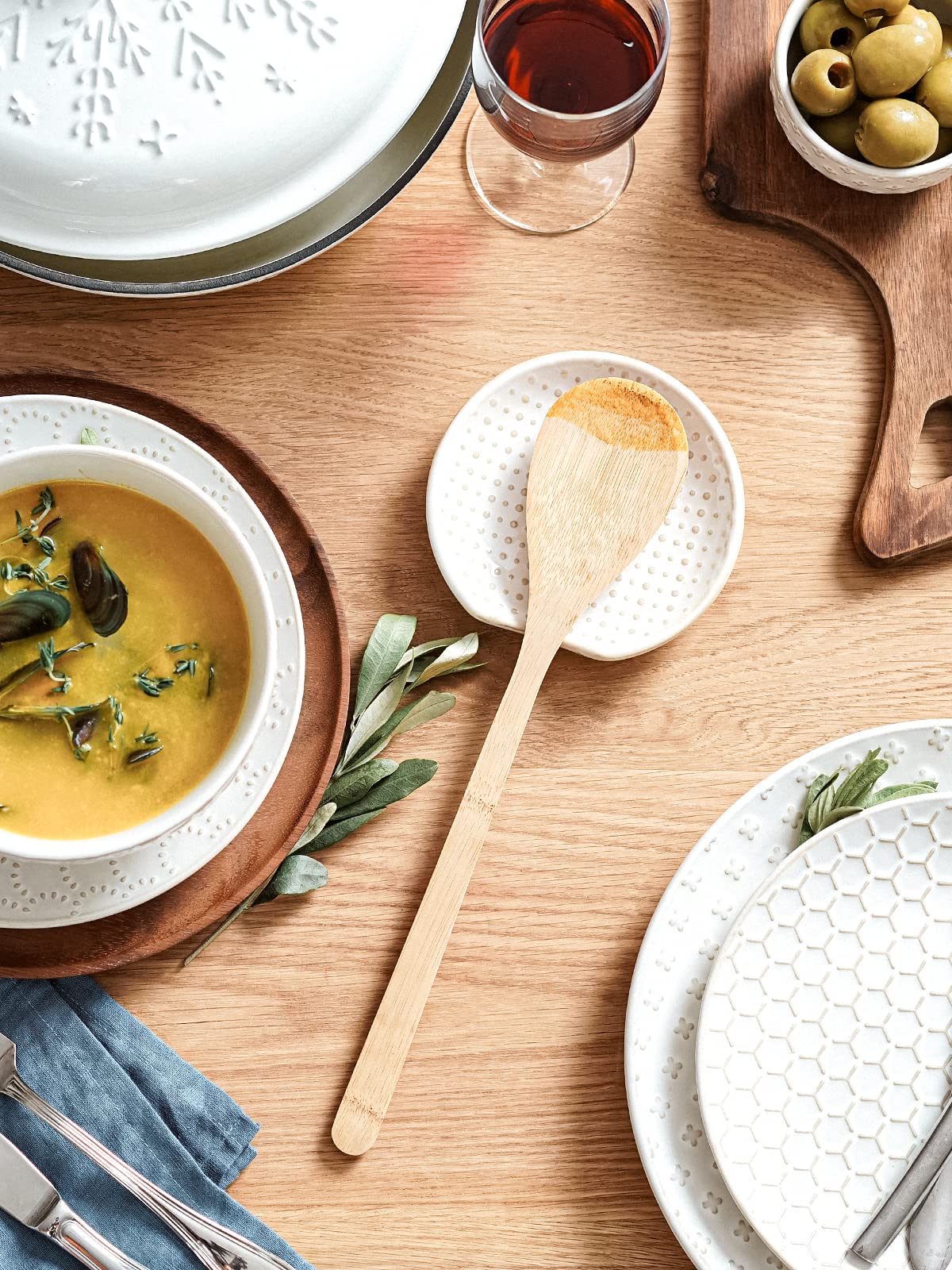 LE TAUCI spoon rest on kitchen counter adding farmhouse decor