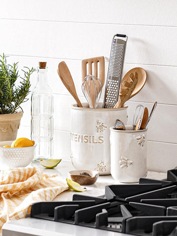LE TAUCI large-size utensil holder stores 12-15 spatulas and ladles.