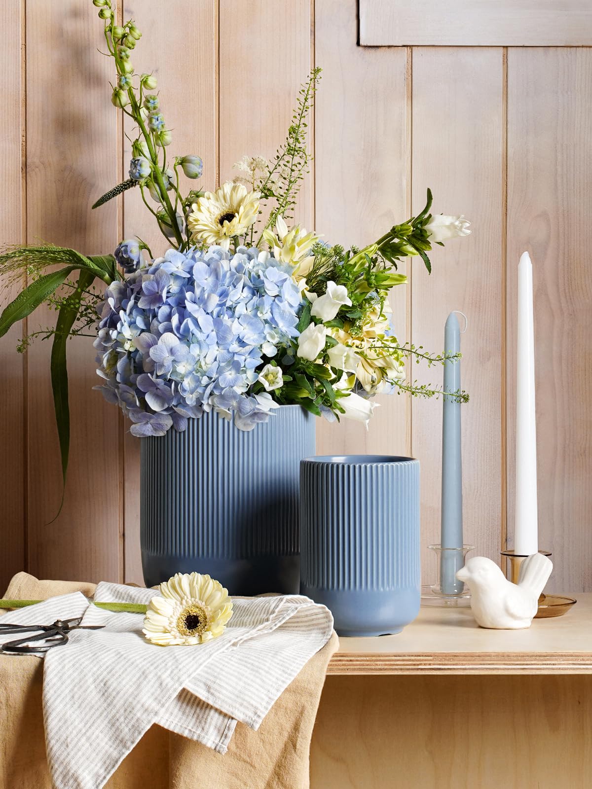 LE TAUCI multipurpose dusty blue holder doubles as vase or bar accessory