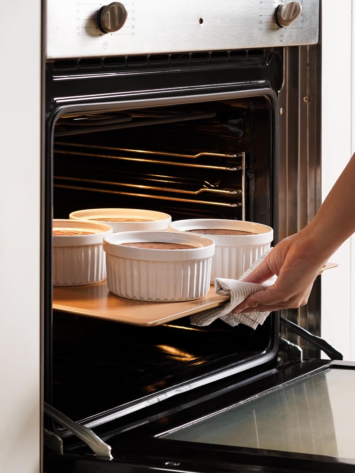 LE TAUCI white porcelain ramekins close-up with glazed bottom for easy cleaning.
