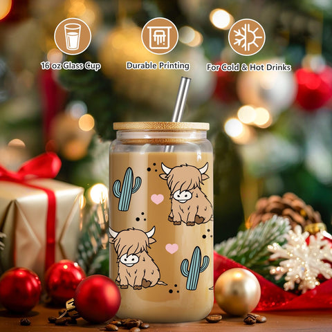 LEADO Highland Cow Cup lid and stainless steel straw for mess-free sipping.