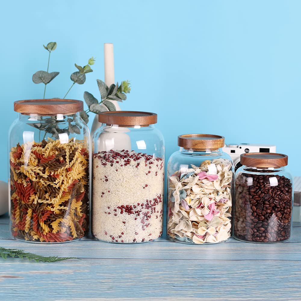 Leaves and Trees Y kitchen-friendly jar for freezer and microwave use
