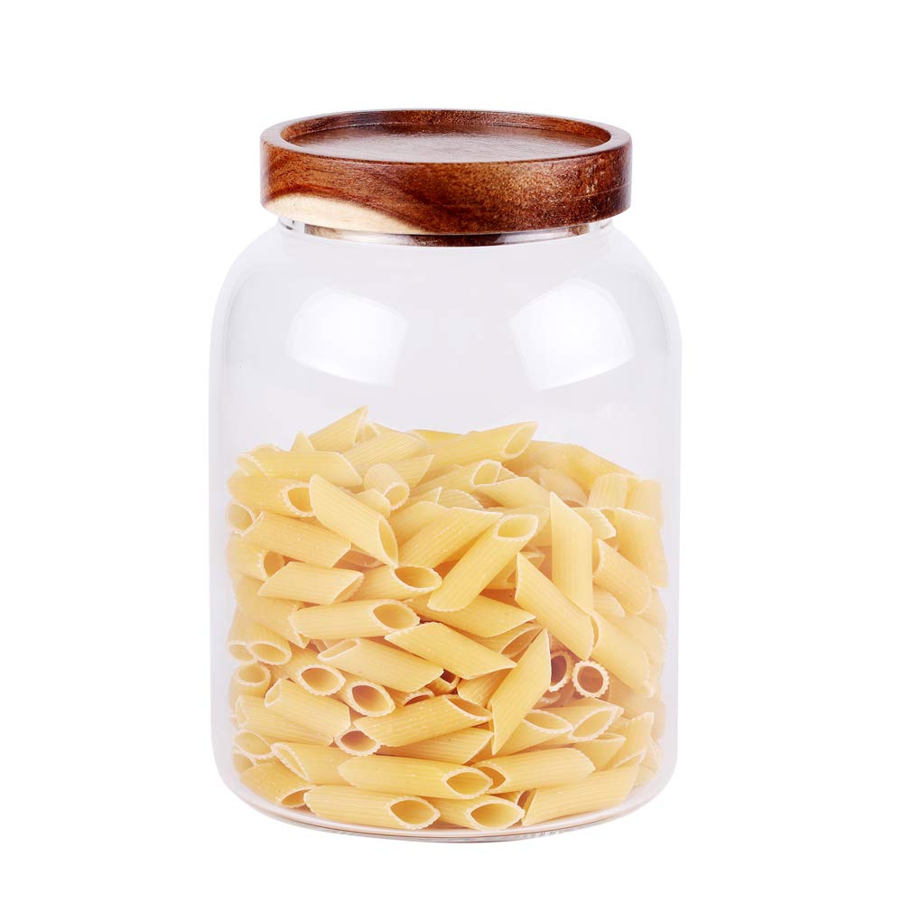 LEAVES AND TREES Y glass storage jar for tea with airtight lid keeps leaves fresh.