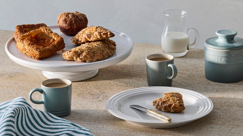 Le Creuset sturdy mug supports comfortable grip for daily use.