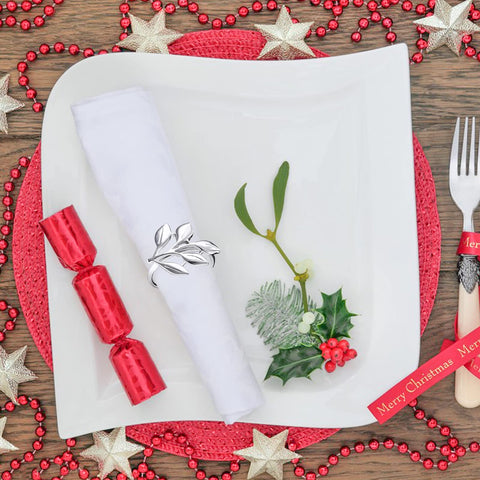Legigo sliver leaf napkin ring adds festive shine.