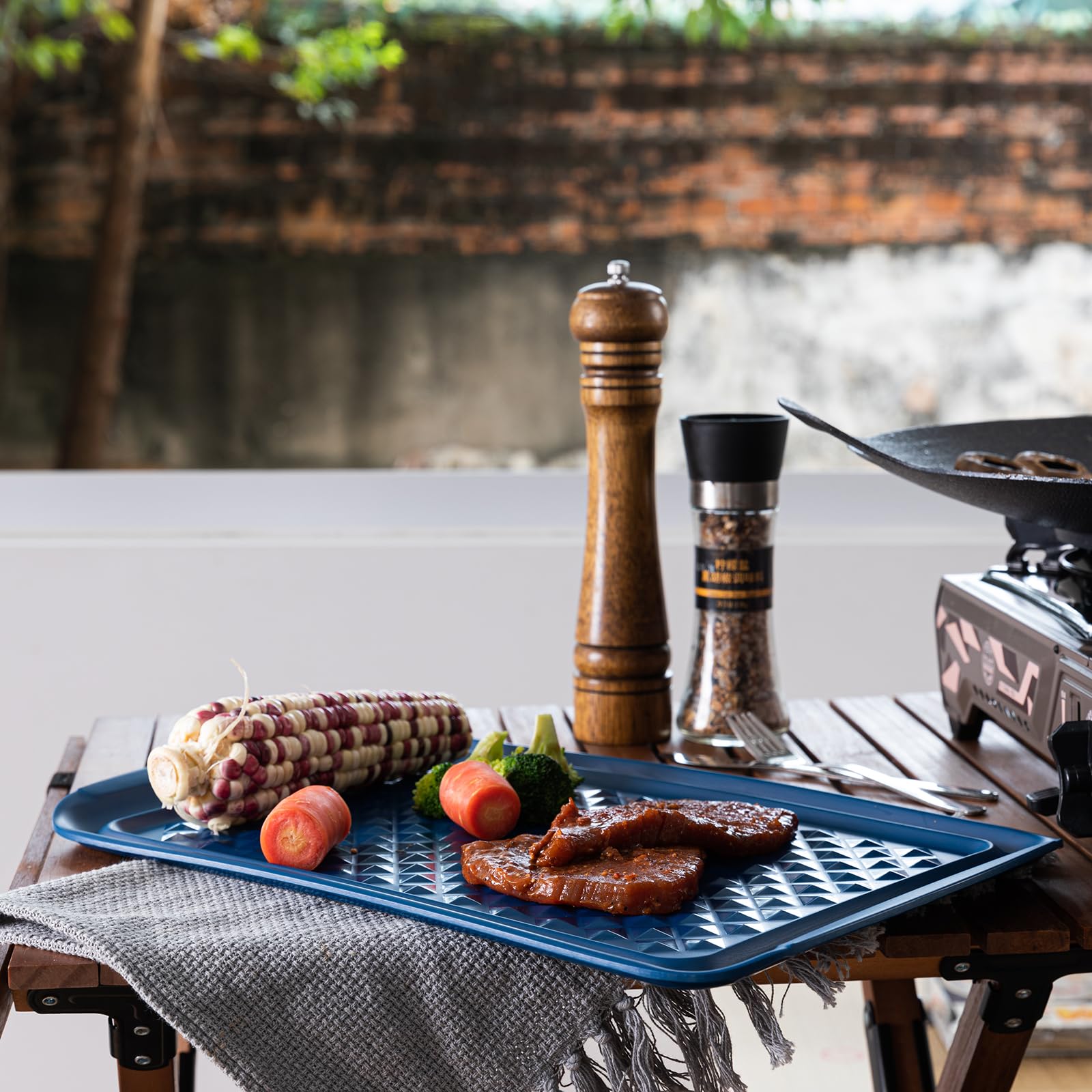 LEHAHA diamond-design platter adds modern, sturdy appeal to any table.