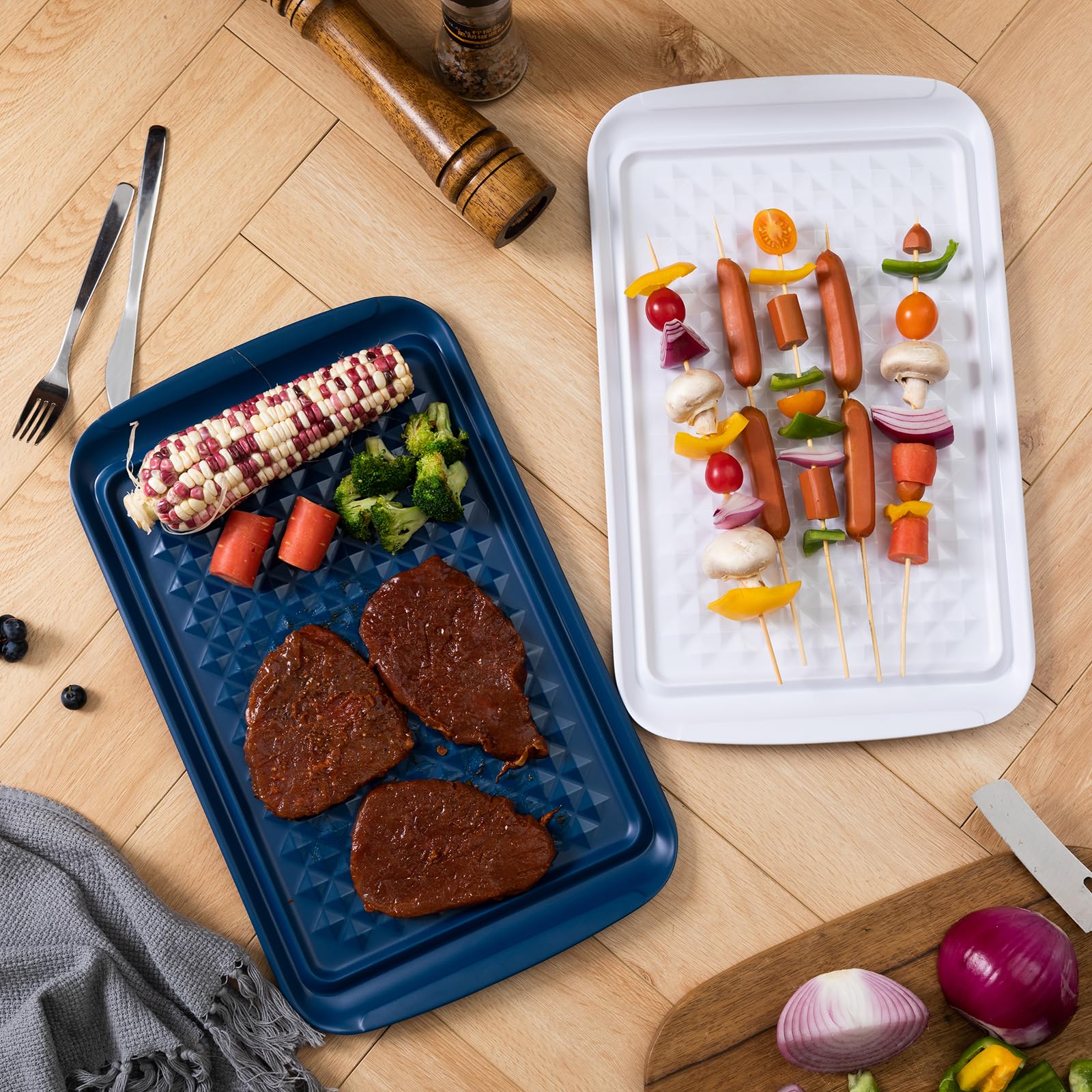 LEHAHA trays show raw and cooked meat separation for hygienic prep.