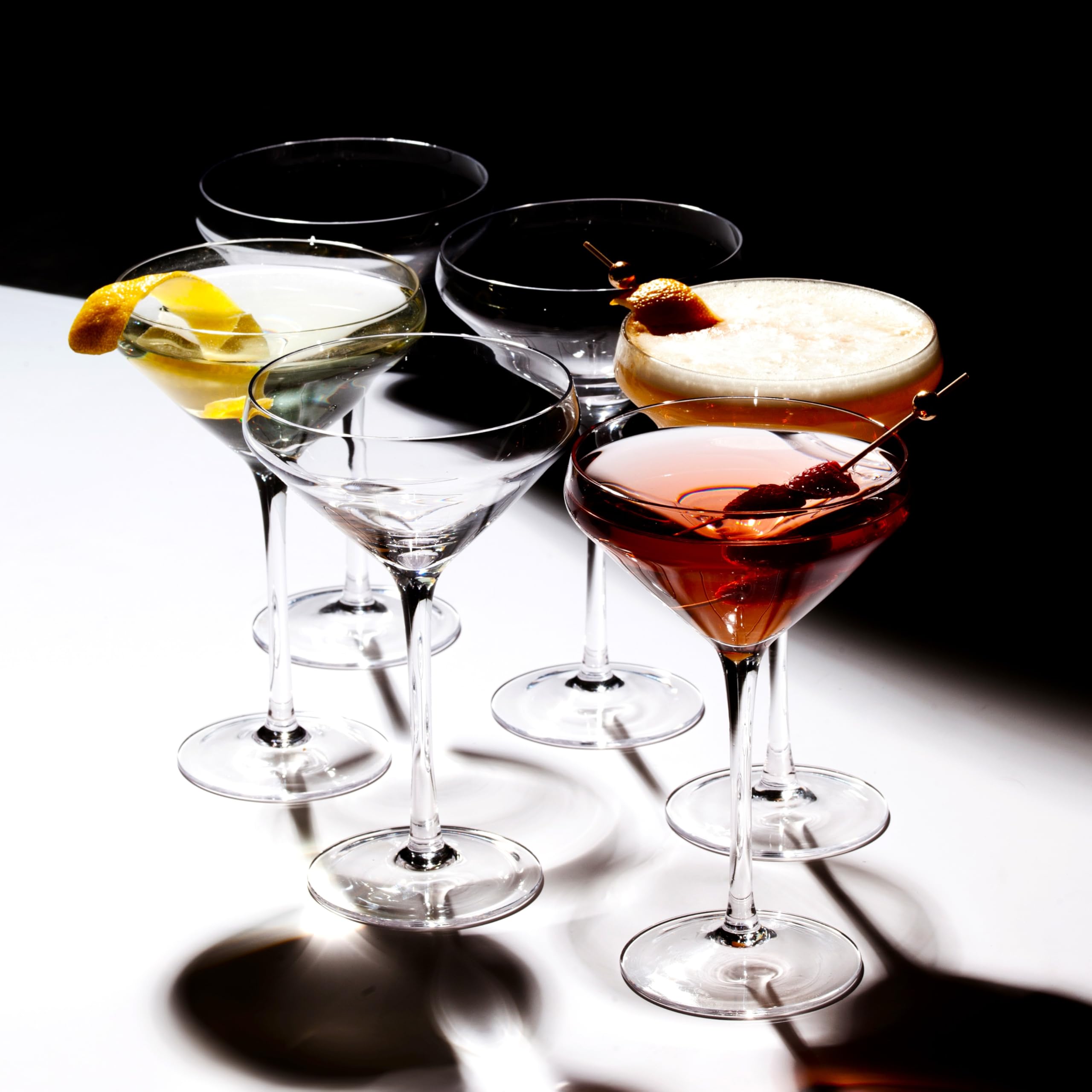 LEMONSODA crystal-clear glassware elevates everyday cocktails with timeless elegance.
