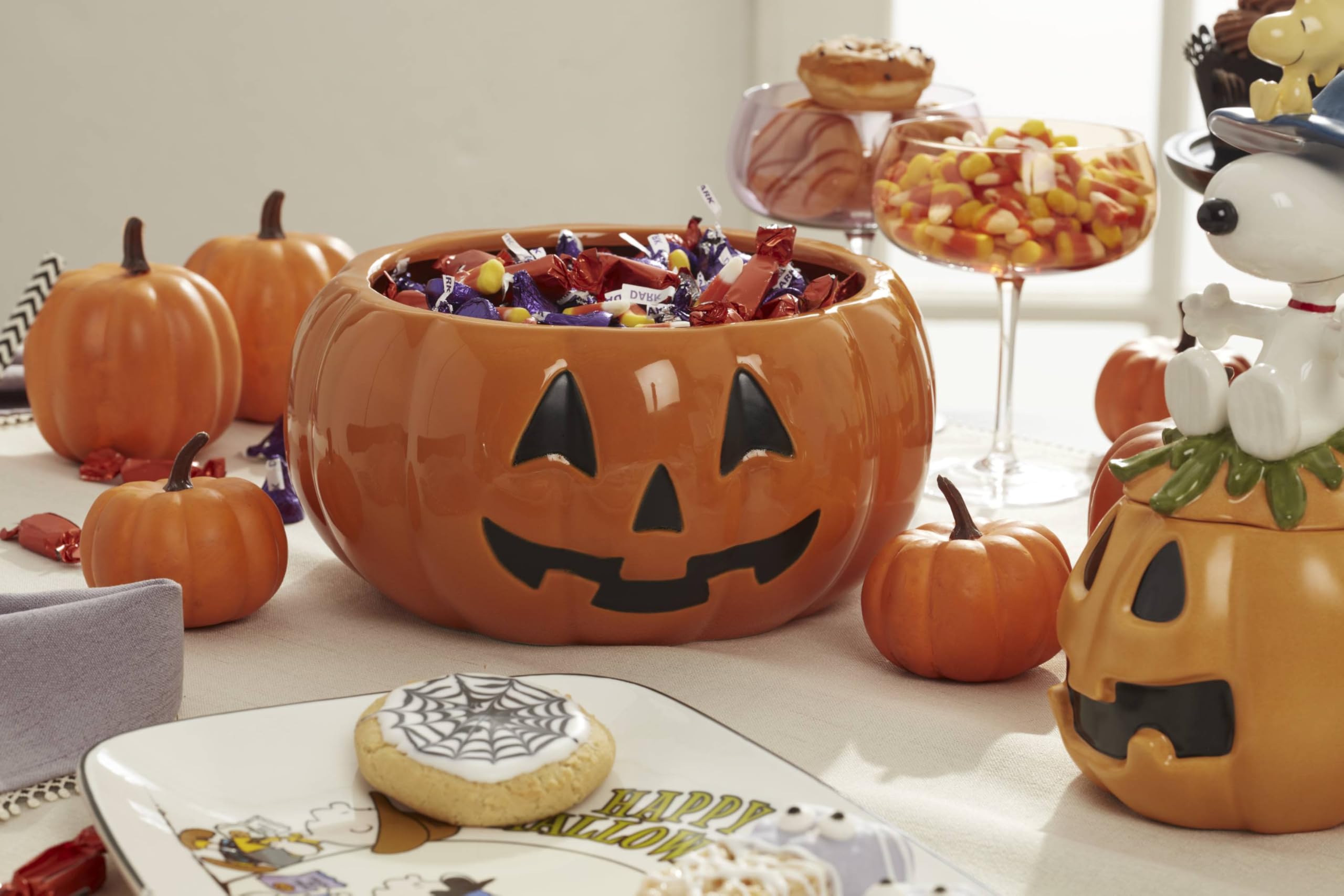 Ten-inch Lenox candy dish with Snoopy lid, perfect for gifting or seasonal use.