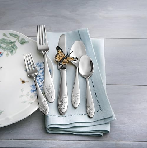 Lenox Butterfly Meadow butter knife for spreadable toppings.