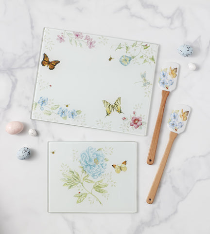 Lenox Butterfly Meadow in kitchen scene demonstrates versatile prep surface