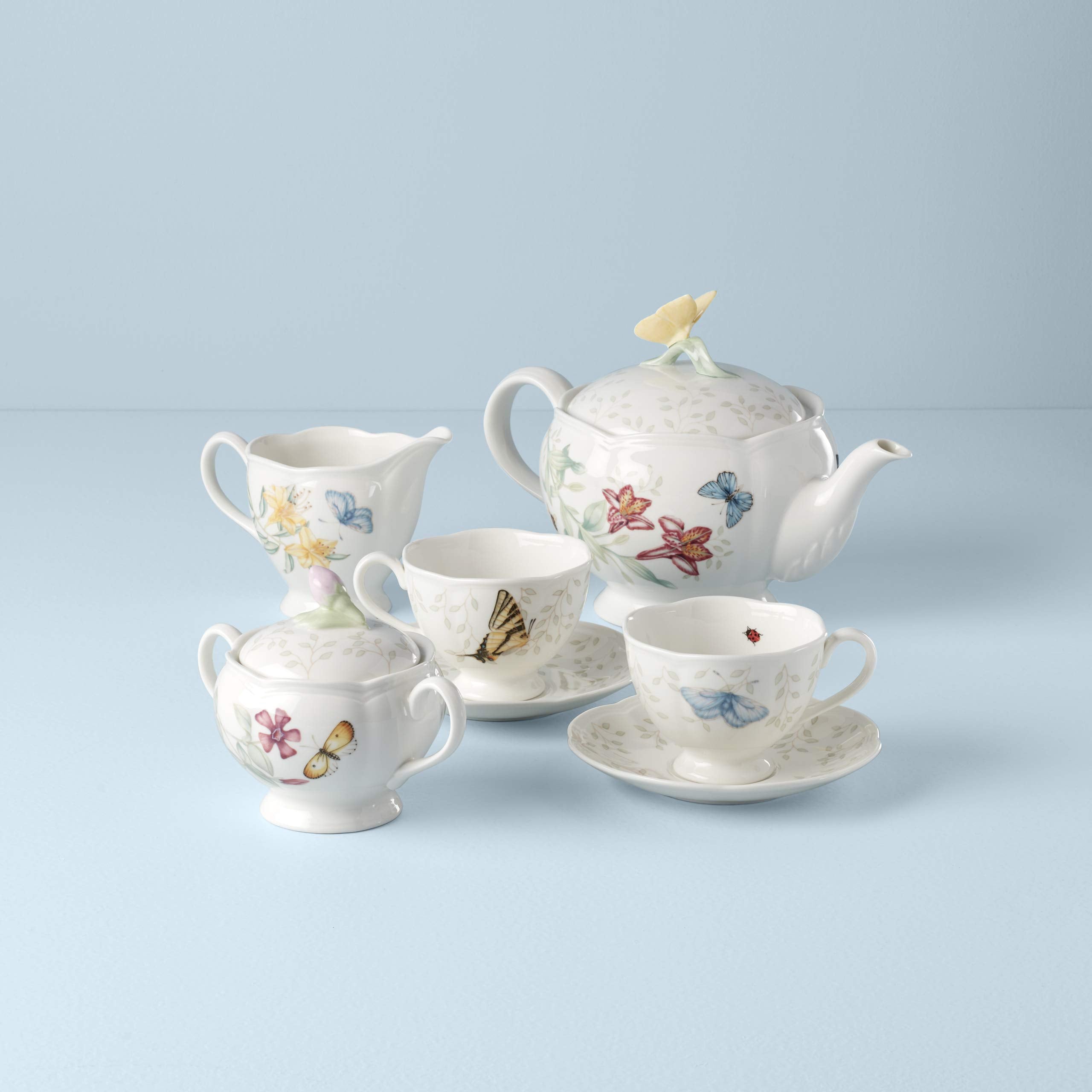 Lenox Butterfly Meadow sugar bowl with lid, 4.5 in, keeps sugar handy