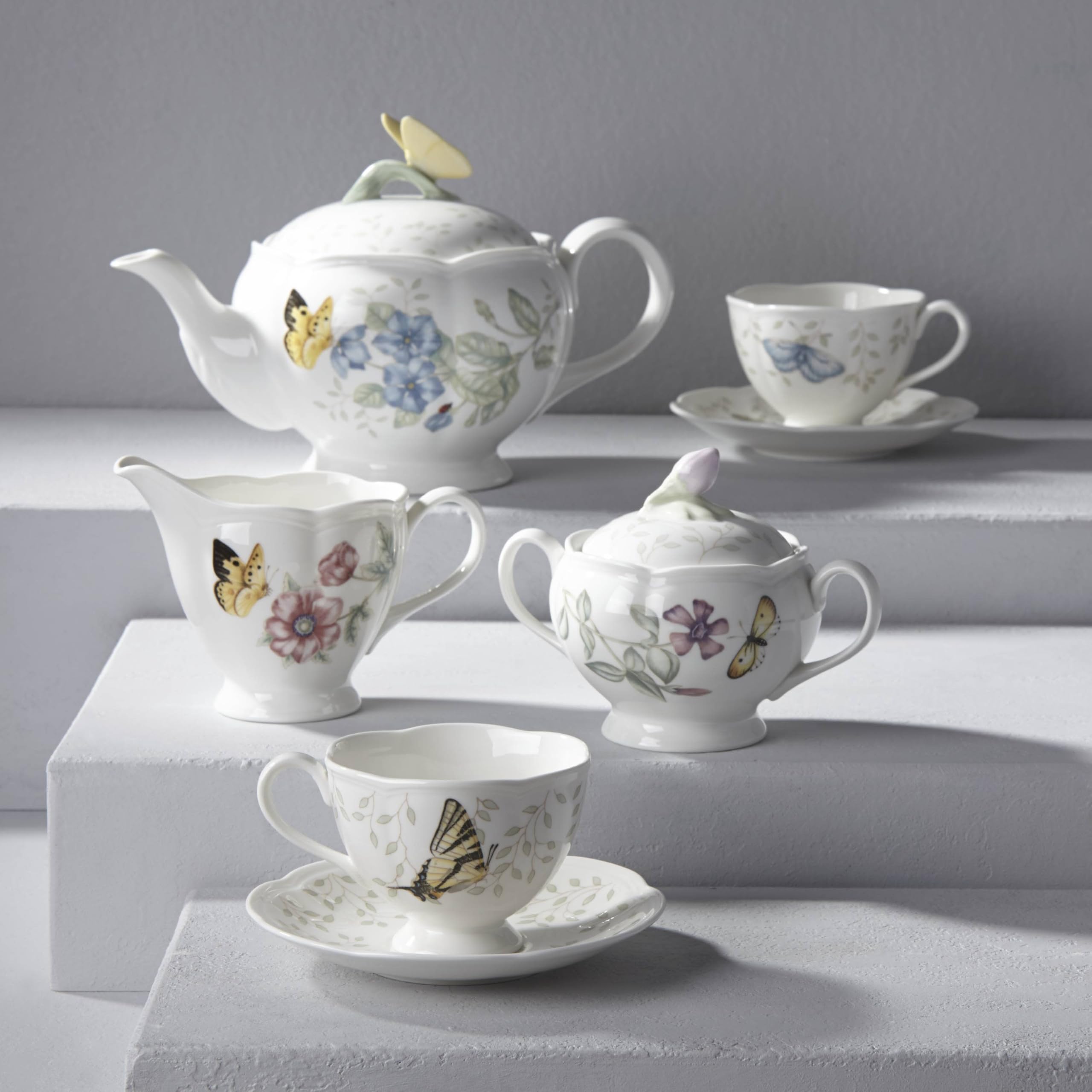 Lenox Butterfly Meadow teapot lid with butterfly motif for secure pouring