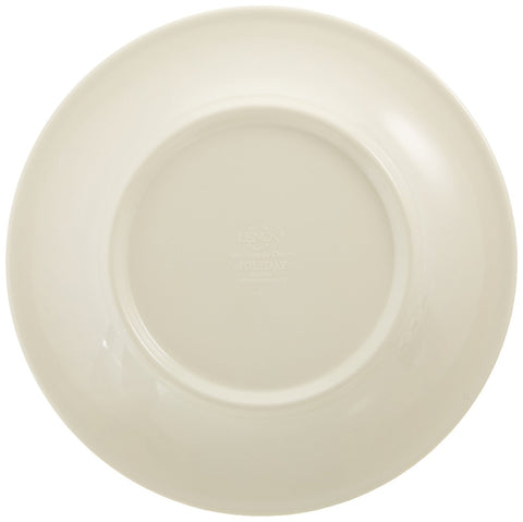 Lenox holiday plates add festive ambiance to Christmas meals and leftovers.