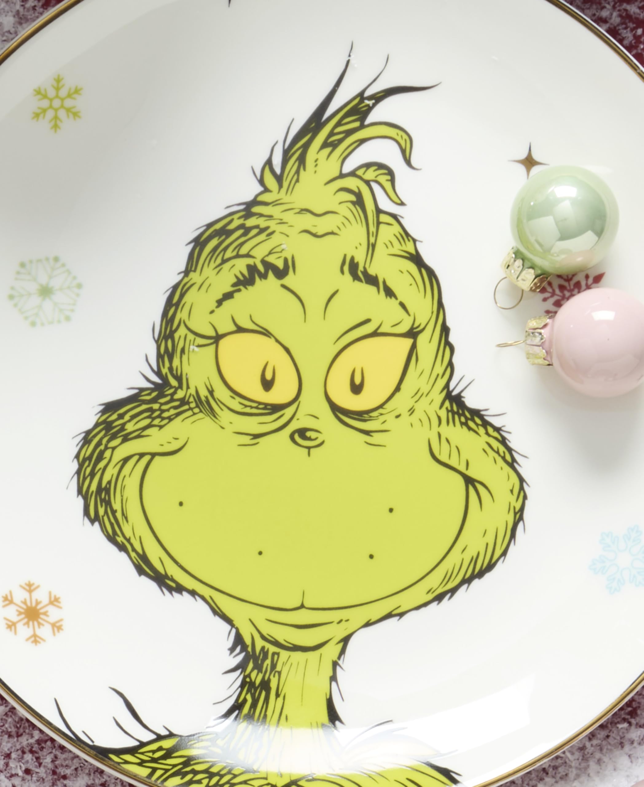 Lenox Grinchmas Cindy Lou Who accent plate for vibrant salad courses
