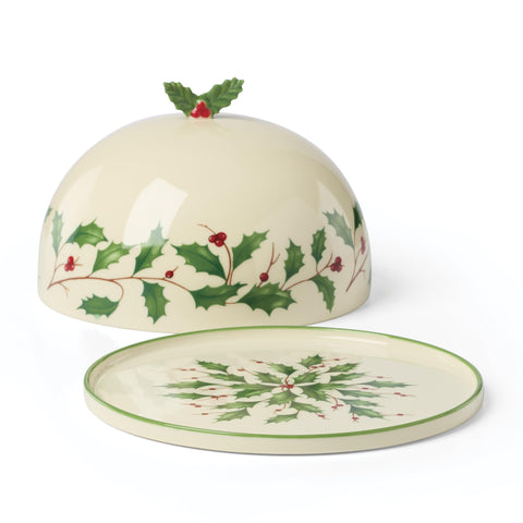 Lenox porcelain close-up shows a durable, dishwasher-safe holiday dish.