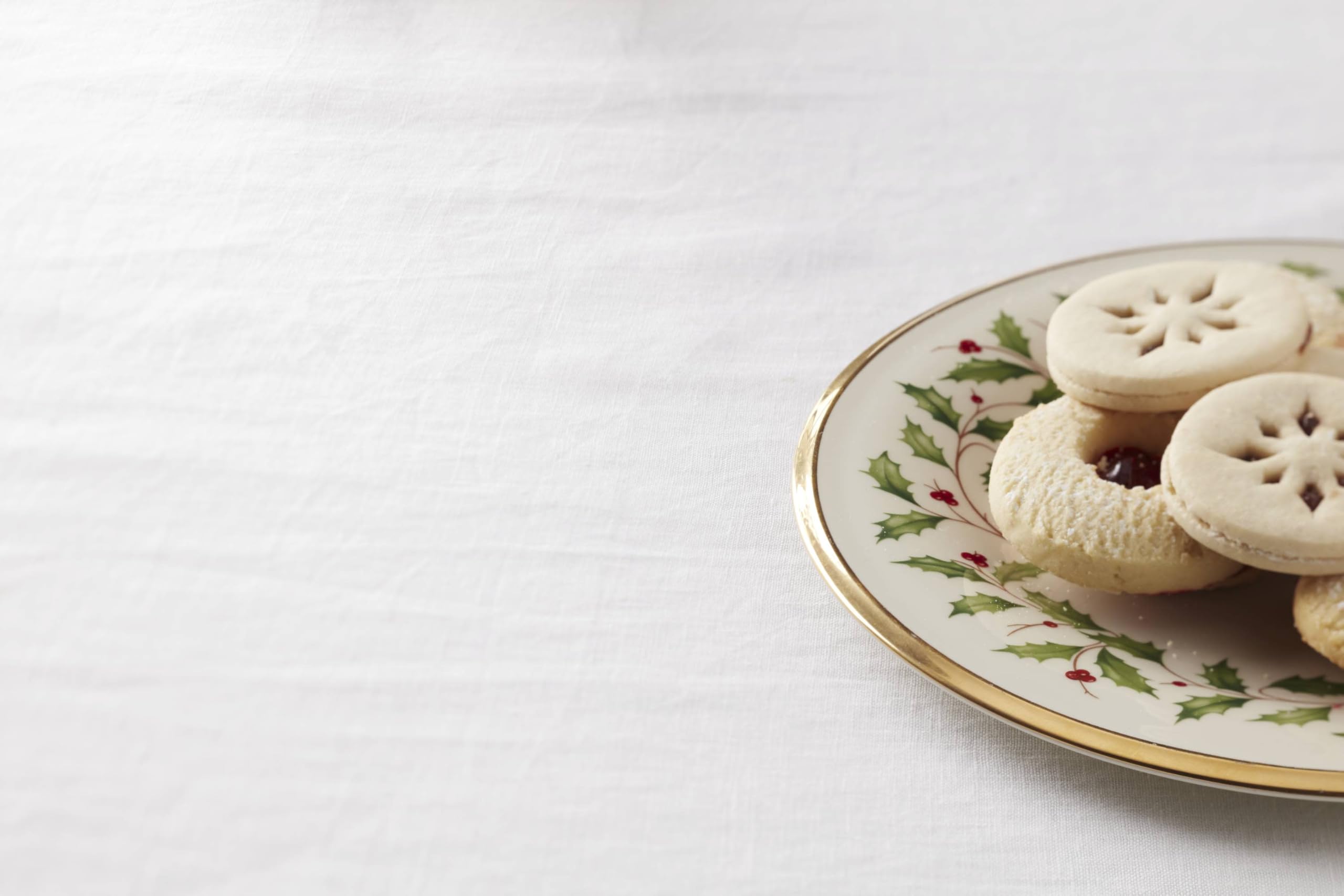 Lenox holly berry design detail adds festive charm