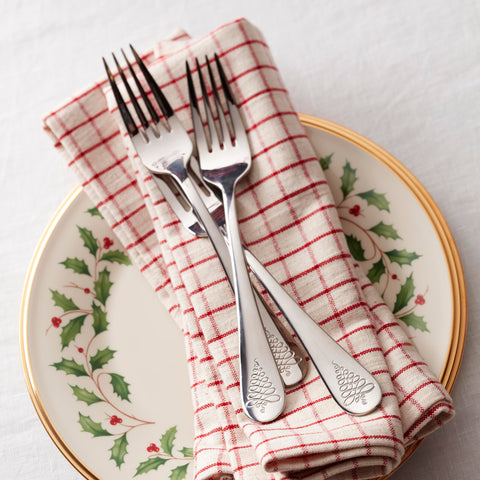 Lenox porcelain plate edge detail highlights refined finish