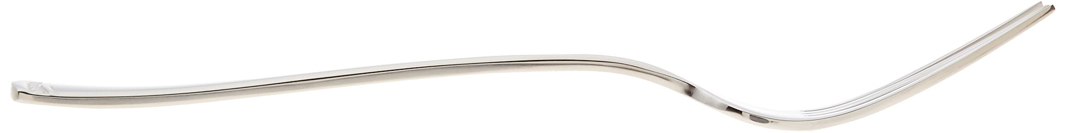 Portola dinner knife with balanced weight and sleek edge.