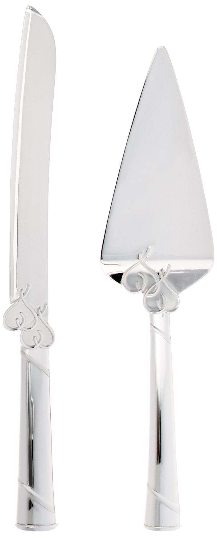 Close up of interlaced hearts on Lenox True Love handles for premium appeal.