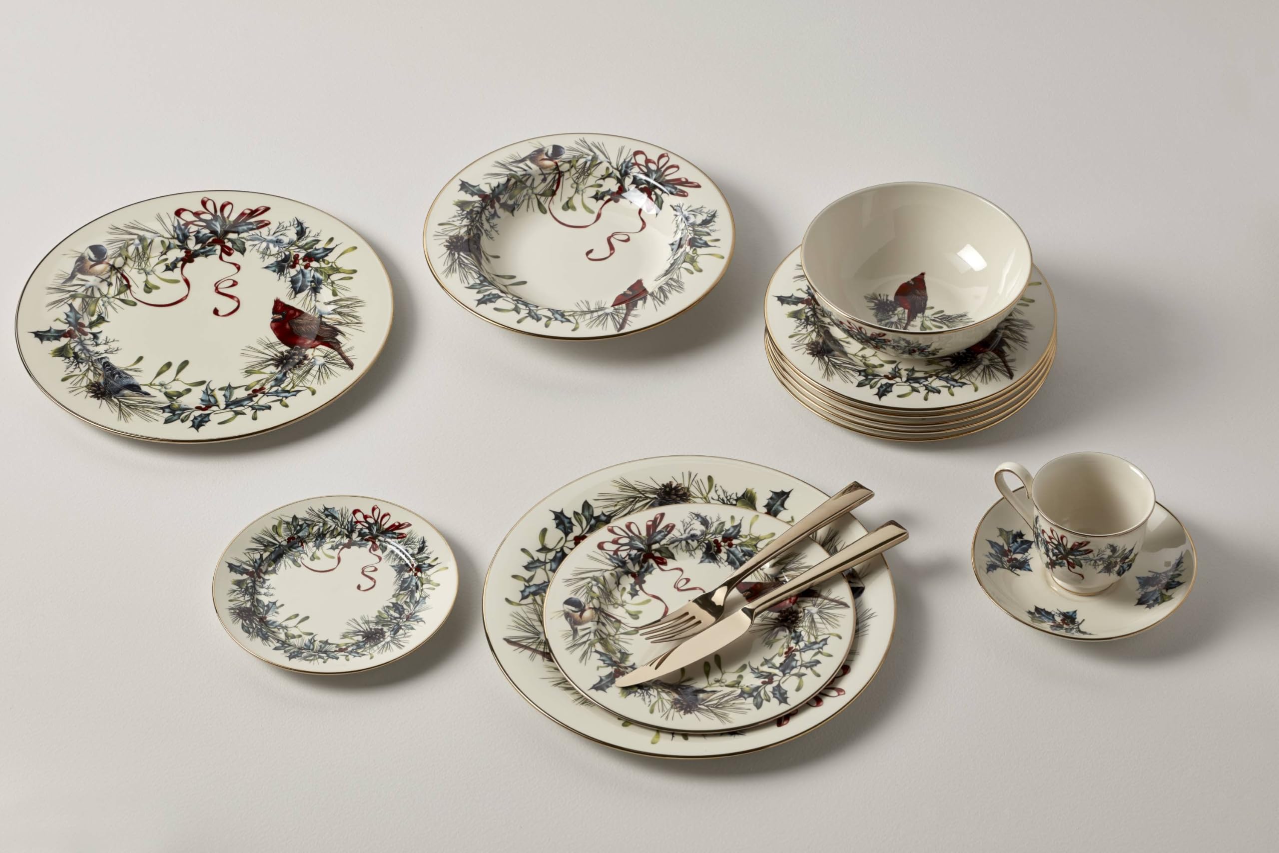 Lenox Winter Greetings dishwasher-safe plate for easy cleanup