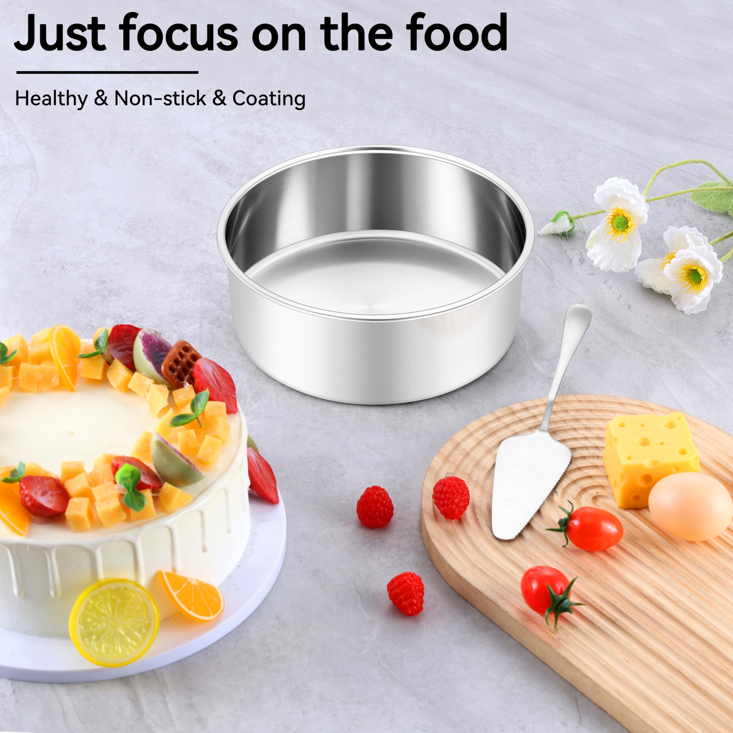Leonyo mirror-polished surface enables smooth release and quick cleanup.