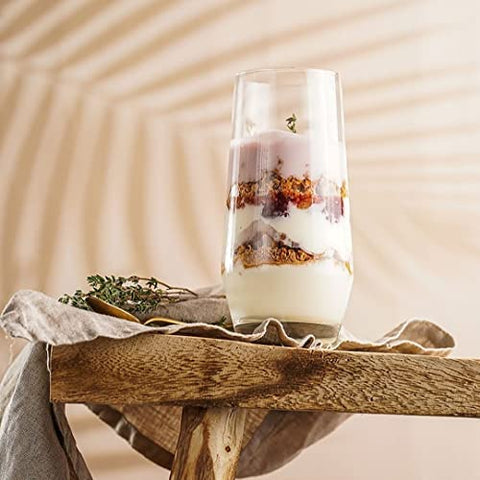 Le'raze high-clarity glass ideal for water and iced tea display.