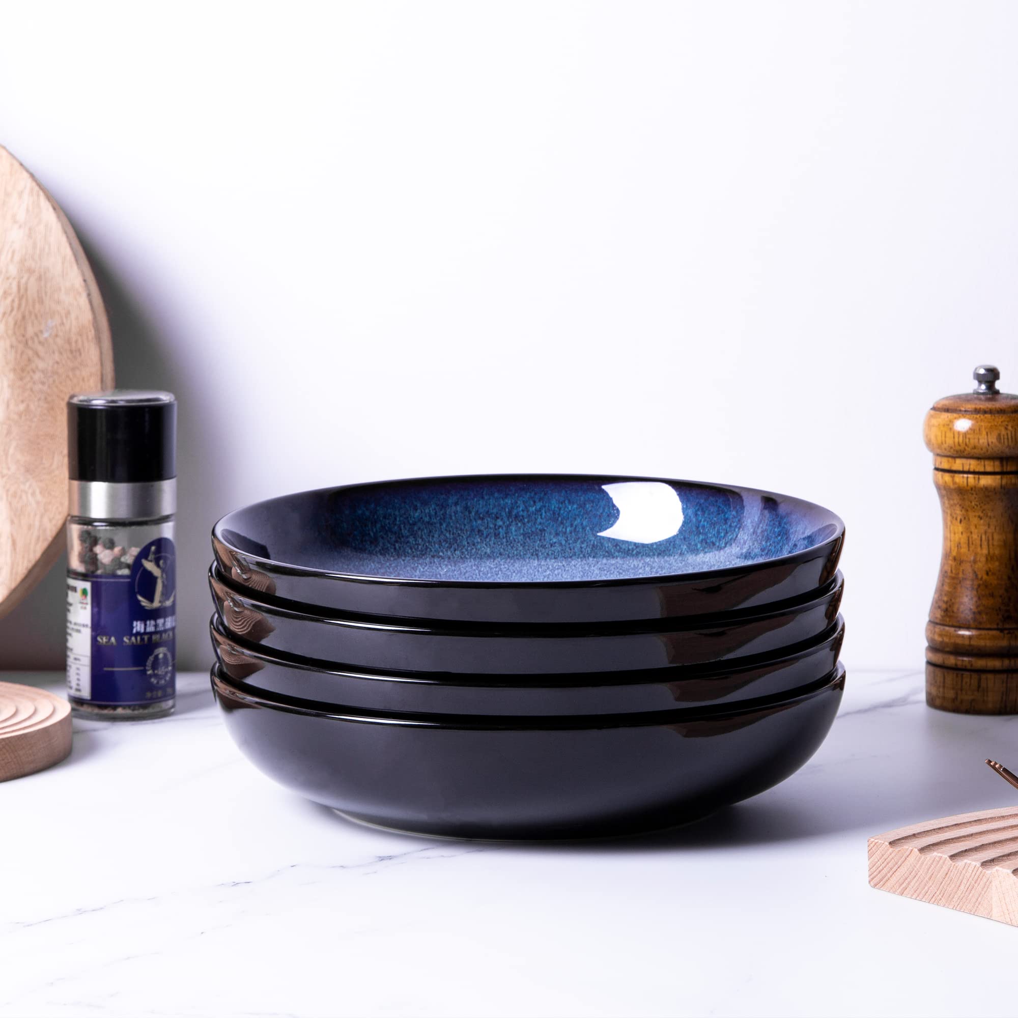 LERATIO reactive glaze colors create unique table accents for lively meals.