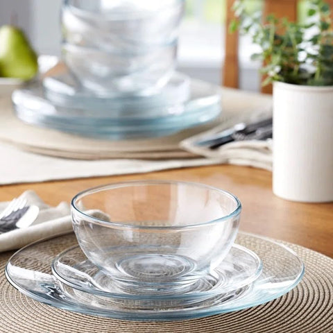 Le'raze 12-piece glass dinnerware salad plates, minimalist and versatile for salads and desserts.
